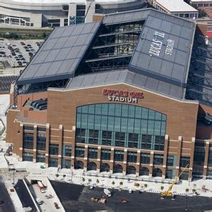 Lucas Oil Stadium roof opens, closes properly in tests