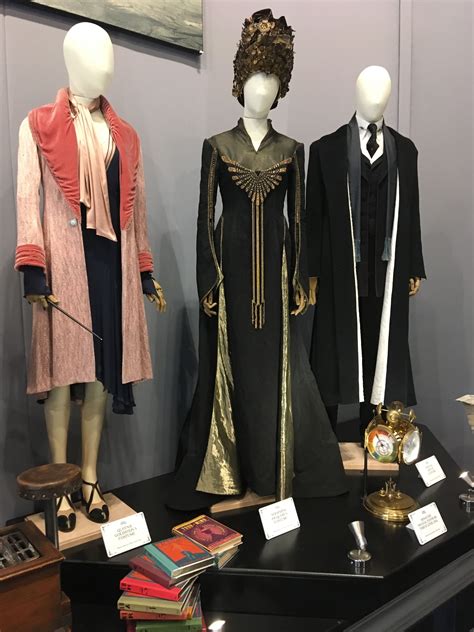 Costumes by Colleen Atwood for Fantastic Beasts, Harry Potter Studio ...