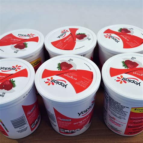 Yoplait® Original Yogurt Bulk Tub Low Fat Strawberry 32 oz | General ...