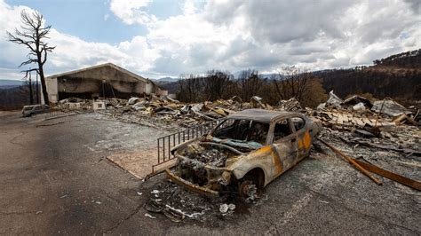 New Mexico wildfires: About 8 people still missing, mayor says, as ...