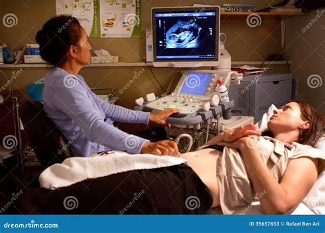 Pregnancy Ultrasound Scanning Editorial Stock Photo - Image of birth, machine: 35657653