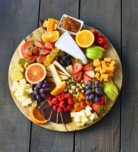 How to make the BEST Fruit and Cheese Board A guide for making a ...