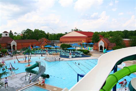 Pin by Smart Urban Living on Gaithersburg Parks | Water park, Fun places to go, Splash pool