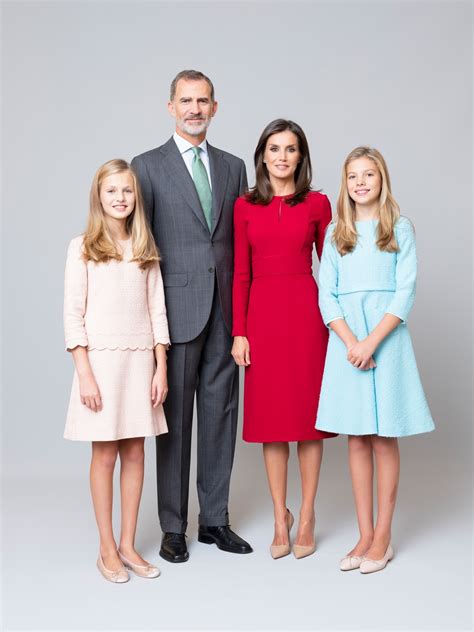 Spanish Royal Family's New Portraits | RegalFille | Queen Letizia of Spain