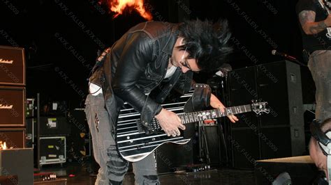 Synyster Gates Live by FallenForLife on DeviantArt