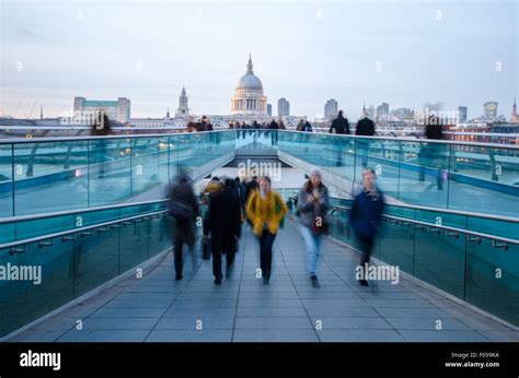 Millennium bridge at night Stock Photo - Alamy