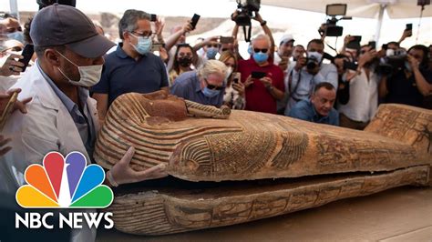 Egyptian Mummies Discovered After Being Buried For More Than 2,600 ...