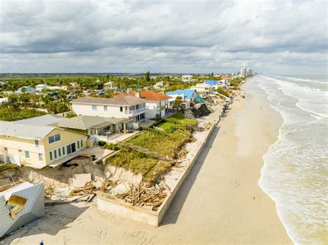 Hurricane Nicole Aftermath Daytona Beach FL Editorial Photography ...