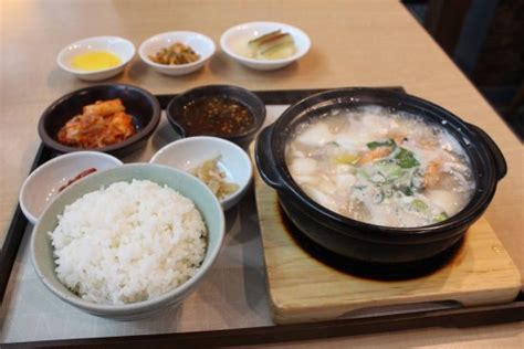 Korean Food Court at Incheon Airport Terminal 2 - Review of Food ...