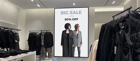 Retail digital signage: How store displays bring you more business