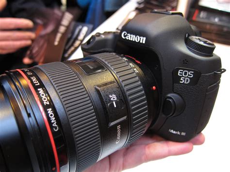 Canon EOS 5D Mark III Hands-On Preview with C300 | ePHOTOzine