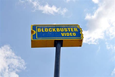 Old Blockbuster Logo - LogoDix