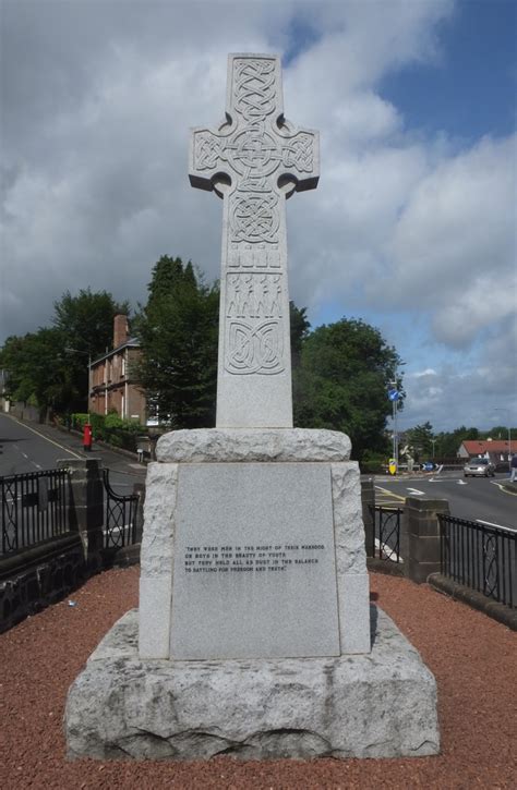 BRIDGE OF WEIR - War Memorials Online