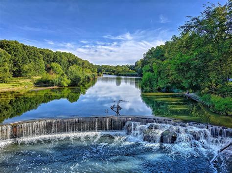 Wallace Lake Park in Berea : r/Cleveland