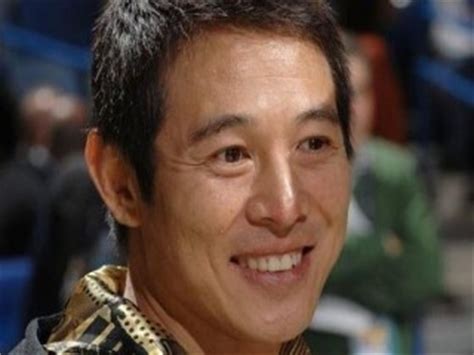 Jet Li biography, birth date, birth place and pictures