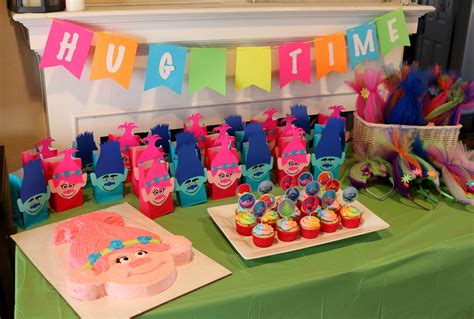 Invite and Delight: Trolls Birthday -- Fun & Favors