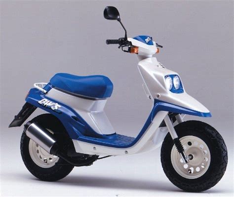 Yamaha Zuma 50 | Motor Scooter Guide | Motor scooters, Yamaha, Scooter