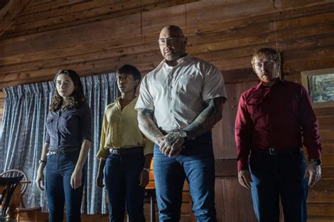 'Knock at the Cabin' Review: M. Night Shyamalan Delivers B-Movie Thrills to Your Door - CNET