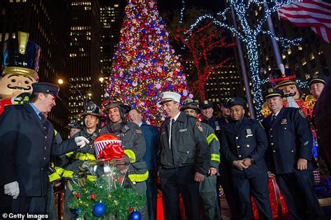 Replacement Fox News Christmas tree is relit after homeless man torched previous 50ft display ...