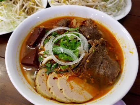 Bún Bò Huế Instant Pot (Vietnamese Spicy Beef Noodle Soup) – Katie's ...