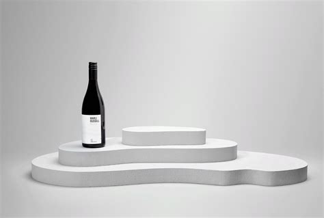 Minimal Wine Label Design. Winery Vineyard Branding. Packaging Design, Branding Design, Wine ...