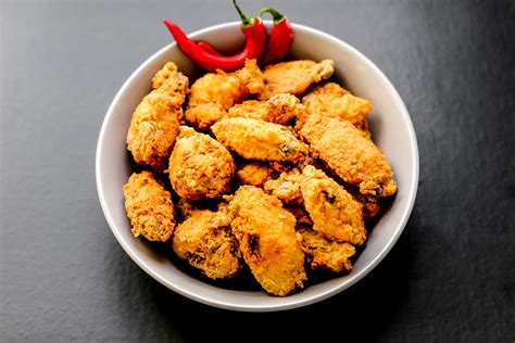 Hot and Spicy Fried Chicken Wings - Ang Sarap