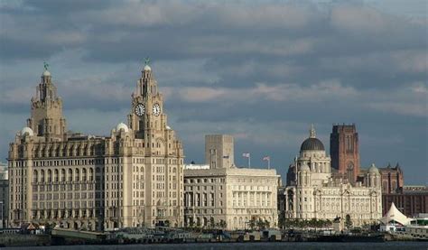 6 Self-Guided Walking Tours in Liverpool, England + Maps