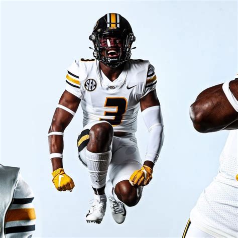 Missouri Tigers Unveil New Football Uniforms – SportsLogos.Net News