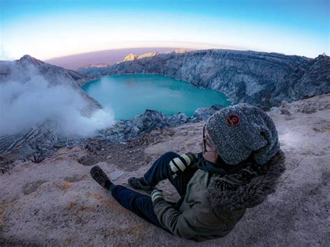 Kawah Ijen Blue Fire – JejakPiknik.com