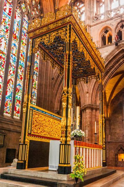 Carlisle Cathedral, Cumbria | History & Photos