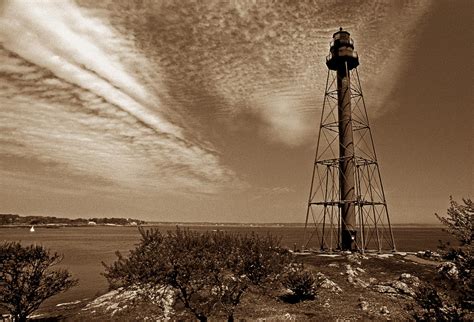 Marblehead Lighthouse Ma Photograph by Skip Willits | Fine Art America