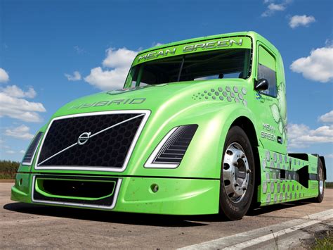 Volvo's new hybrid truck: the Mean Green - Travel Blog