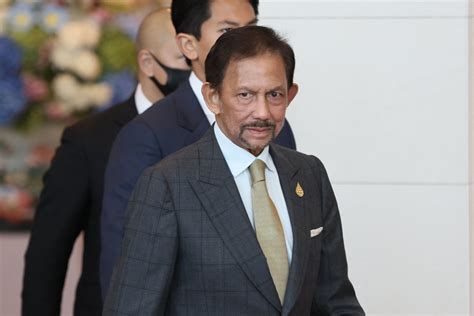 Sultan Hassanal Bolkiah to meet PM Anwar during visit to Malaysia today - 'Borneo Post' News ...