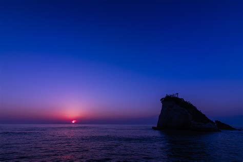 Sunrise with deep blue sky from the beach in spring 2438507 Stock Photo at Vecteezy