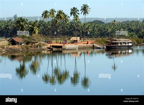 Boathouse terekhol river aronda, maharashtra, india, asia Stock Photo ...