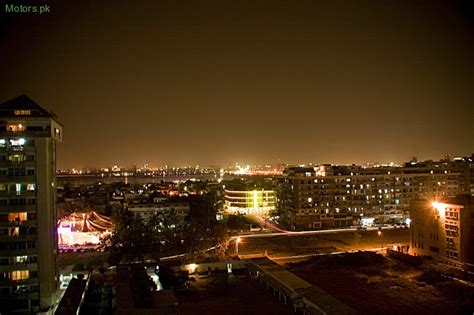 Karachi Night View | Motors.pk