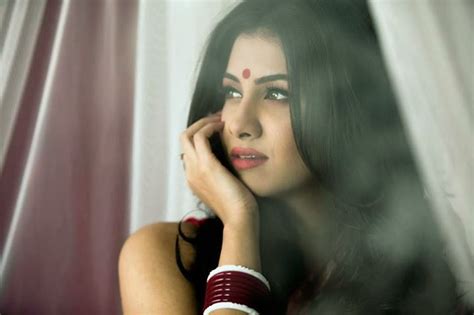 Latest News On Indian Celebrities: Dev to project Rukmini Maitra in film