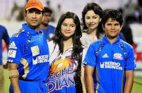 Arjun Tendulkar Height, Age, Girlfriend, Family, Biography » StarsUnfolded