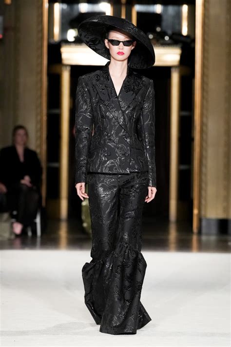 Christian Siriano Fall 2023 Collection - Fashionista