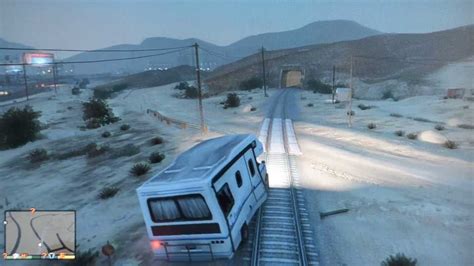 GTA V (5) Train Crashes into RV! - YouTube