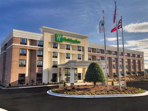 Hotels in Greensboro, NC near Greensboro Airport | Holiday Inn Greensboro Coliseum