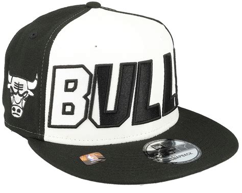 Chicago Bulls 9FIFTY NBA 23 Back Half White/Black Snapback - New Era ...