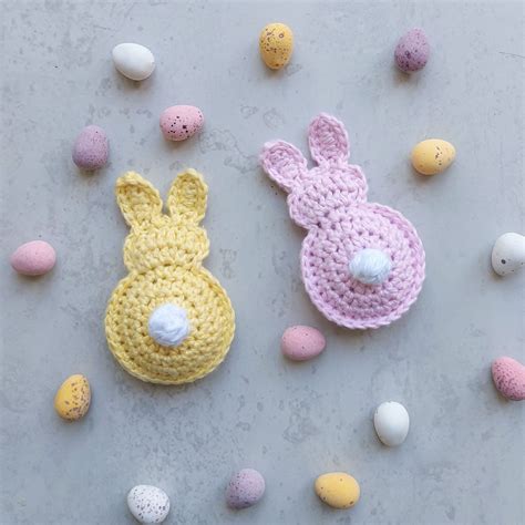 A Playful Stitch: Crochet Easter Bunnies