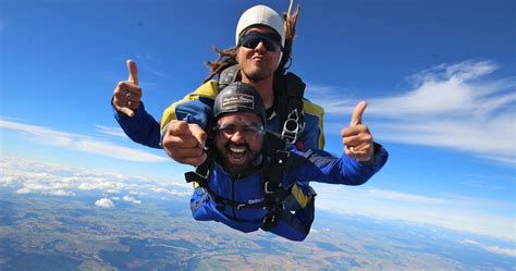 Tandem Skydive In Taupo | RTW Backpackers