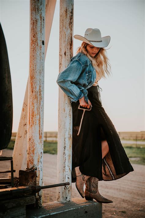 Miss. Miller's Photography — FULL CIRCLE | Western style outfits ...