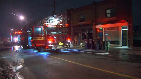 2 firefighters injured in 2-alarm blaze near Oakwood Village - 680 NEWS