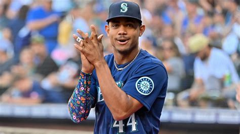 Mariners' star Julio Rodriguez named AL Player of the Week - oggsync.com