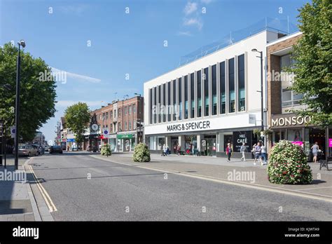 Brentwood essex hi-res stock photography and images - Alamy