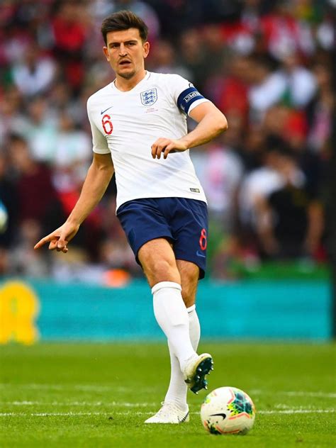 Harry Maguire England Captain - Juvxxi