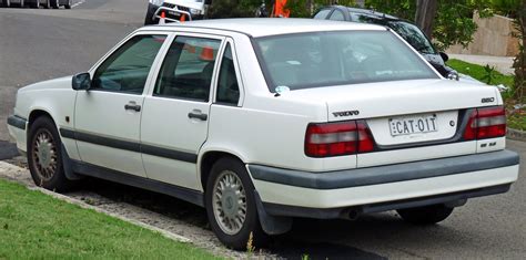 File:1994-1997 Volvo 850 SE 2.5 sedan (2011-01-13) 02.jpg - Wikimedia Commons